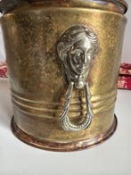 Jardinière - Cache-pot, en laiton – tête de style caryatide, Antiek en Kunst, Curiosa en Brocante