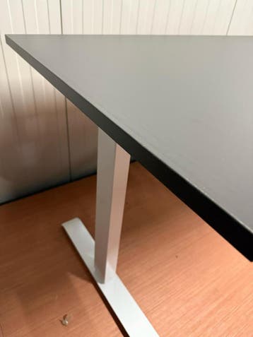 Verstelbaar Bureau - Elektrisch - Antraciet Blad - Wit Frame, Verzenden, In hoogte verstelbaar, Nieuw