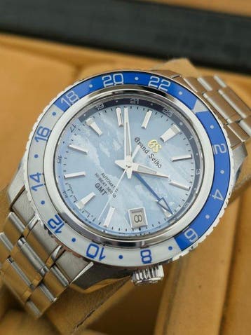 Grand Seiko - Hi-Beat 36000 GMT “Sea of Clouds” 25th