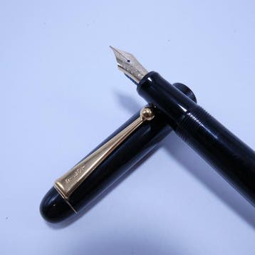Pilot - Pilot Custom 67 Fountain Pen – Black & Gold –, Nieuw