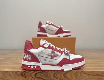 Louis Vuitton - LV Trainer Red White Monogram Denim -, Kleding | Heren, Schoenen, Nieuw