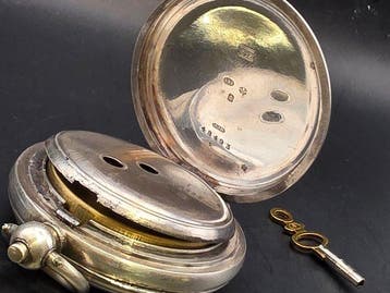 Roi Geneve - Antique Swiss Solid Silver c.1890 Key Set -