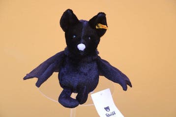 Steiff: Boris de vleermuis, EAN 056604 - Teddybeer - 2020+ -, Antiek en Kunst
