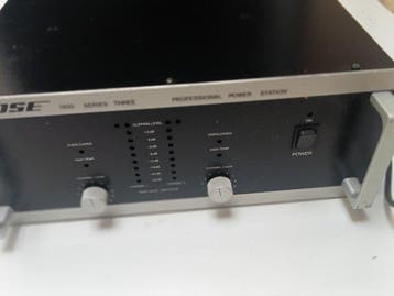 Bose - 1800 serie 3 Solid state eindversterker, Nieuw
