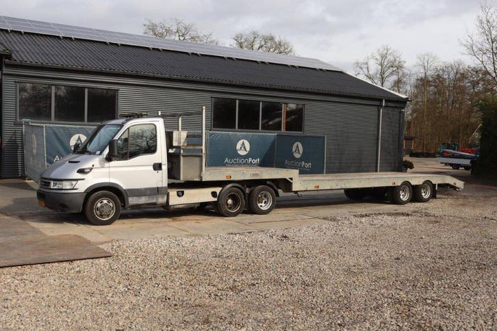 Veiling: BE-trekker Iveco Daily 35C17 Diesel 166pk 2006 met, Auto's, Vrachtwagens, Ophalen