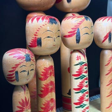 Gesigneerd. Een lot van 7 vintage Japanse creatieve