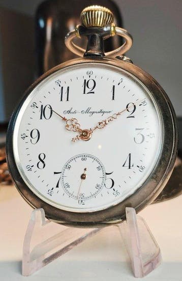 spiral Breguet - Antimagnetique Goliath 15 rubis ancre -