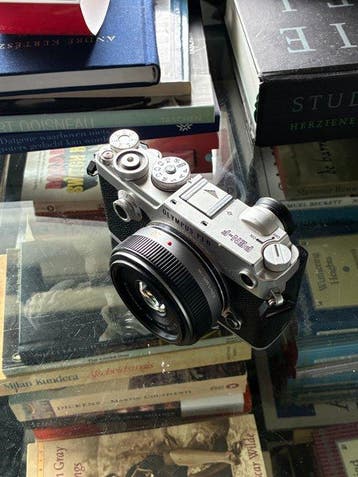 Olympus PEN-F met Lumix 20mm F1.7 ASPH Digitale camera, Nieuw