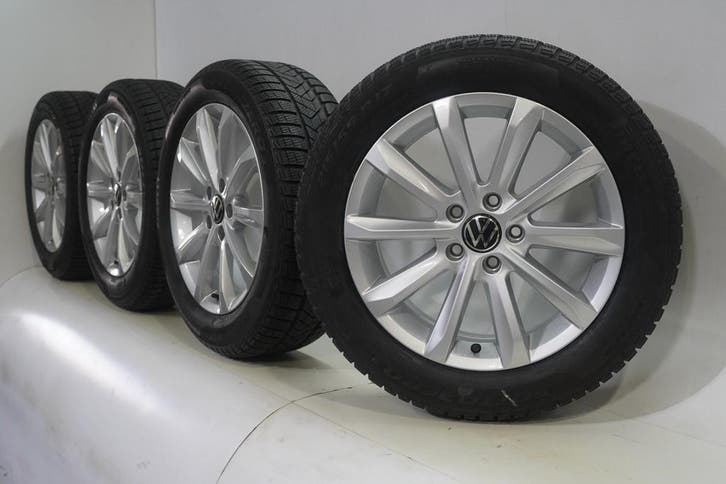 Volkswagen Arteon Passat Helsinki 17 inch velgen Pirelli Win, Auto-onderdelen, Banden en Velgen, Ophalen of Verzenden
