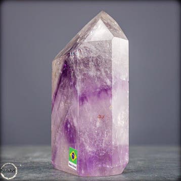 Natuurlijke Phantom-Amethist-obelisk uit Brazilië- 858.08 g