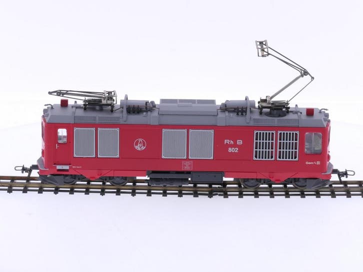 Schaal H0m Bemo 1267 102 elektrische locomotief met dubbe..., Hobby en Vrije tijd, Modeltreinen | H0, Gelijkstroom, Locomotief