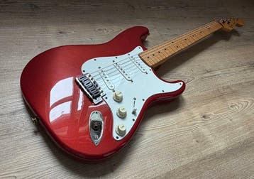 Fender - Standard Stratocaster – Crimson Red Metallic - -, Nieuw