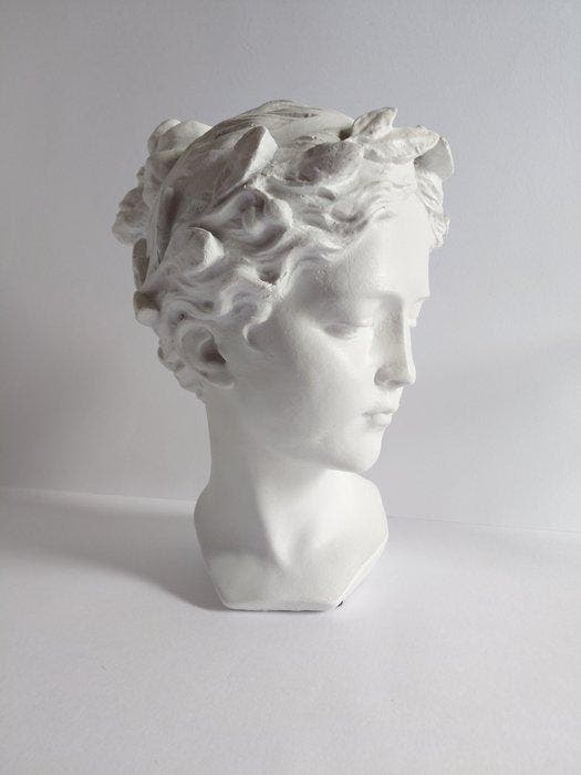 sculptuur, Sculpture daprès loriginal de Van Vaerenbergh -, Antiek en Kunst, Curiosa en Brocante