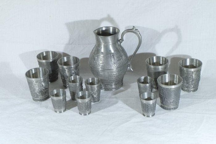Kruik (13) - Tin - 12 glazen 1 karaf, Antiek en Kunst, Curiosa en Brocante