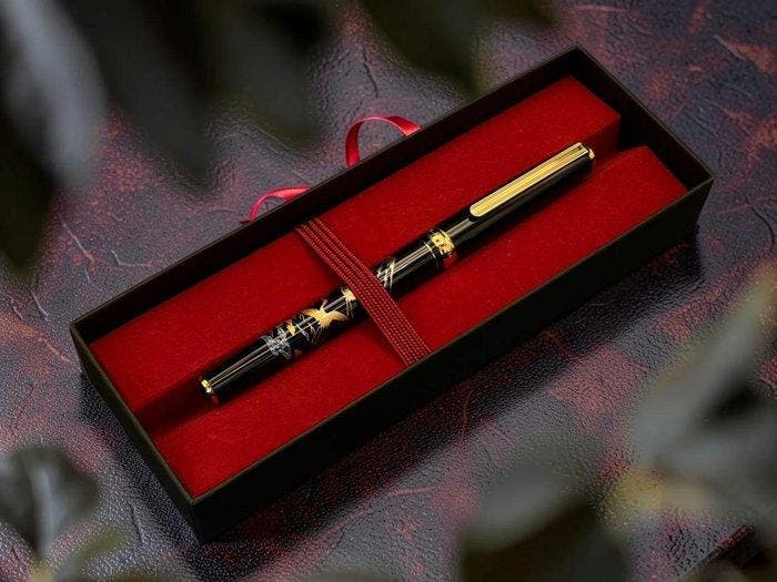 Platinum Pen Co., Ltd. (Japón) - Modern Maki-e Crane, Collections, Stylos
