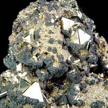 Uitzonderlijk pyriet-mineraalmonster op matrix - Piramide-, Verzamelen