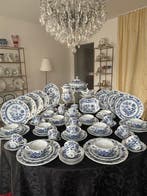 Hutschenreuther - Zwiebelmuster - Speise- + Kaffee- Service, Antiek en Kunst