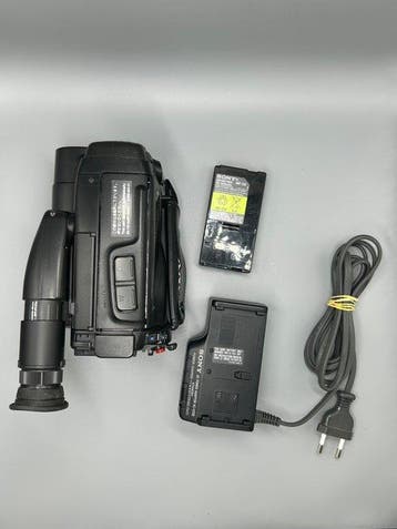 Sony CCD-TR360E Video8 camera