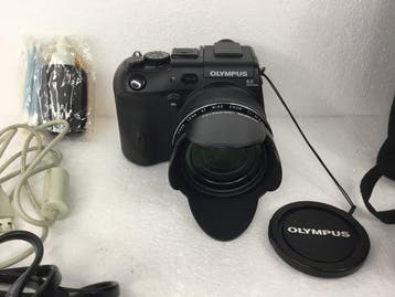 Olympus Camedia C-8080 wide zoom Appareil photo numérique, Nieuw