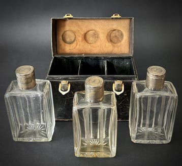 BP Debussy - BP Debussy - Beautycase (4) - Reisparfumenset,, Antiquités & Art