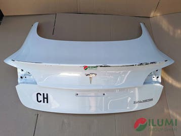 Tesla Model 3 17- achterklep in goede staat, Verzenden
