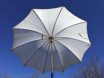véritable ONM Paris - Parasol met filigrain en groene steen