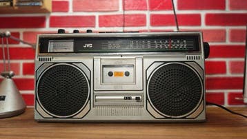 JVC - RC-545L 4-Band (FM/MW/LW/SW) Stereo Radio