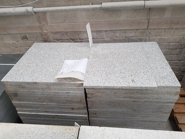 Dalles G603 poli 60x60x2 cm 21,50 m² liquidation stock, Doe-het-zelf en Bouw, Tegels, Ophalen