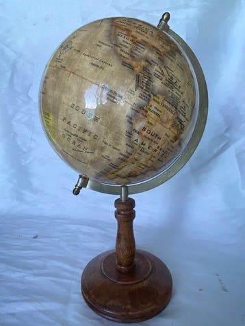 Globe - Vintage uit die tijd. - 1980-1990