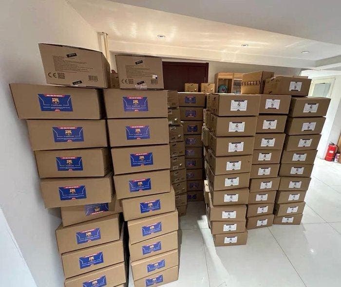 2025/26 DAKA Real Madrid FC Top Audience Series 2 - 1 Case -, Collections, Autocollants