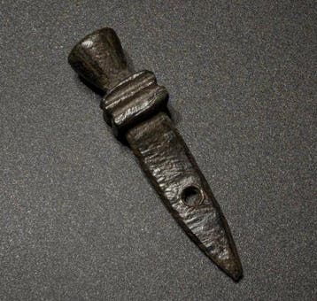 Oud-Romeins Brons Prachtig gladiatorenamulet in de vorm van, Antiek en Kunst