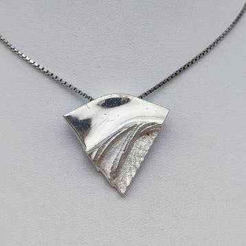 Sans prix de réserve - Siru Koru - Collier avec pendentif, Handtassen en Accessoires