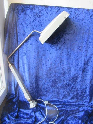 Waldmann - Lampe de table - fonderie daluminium - Lampe au