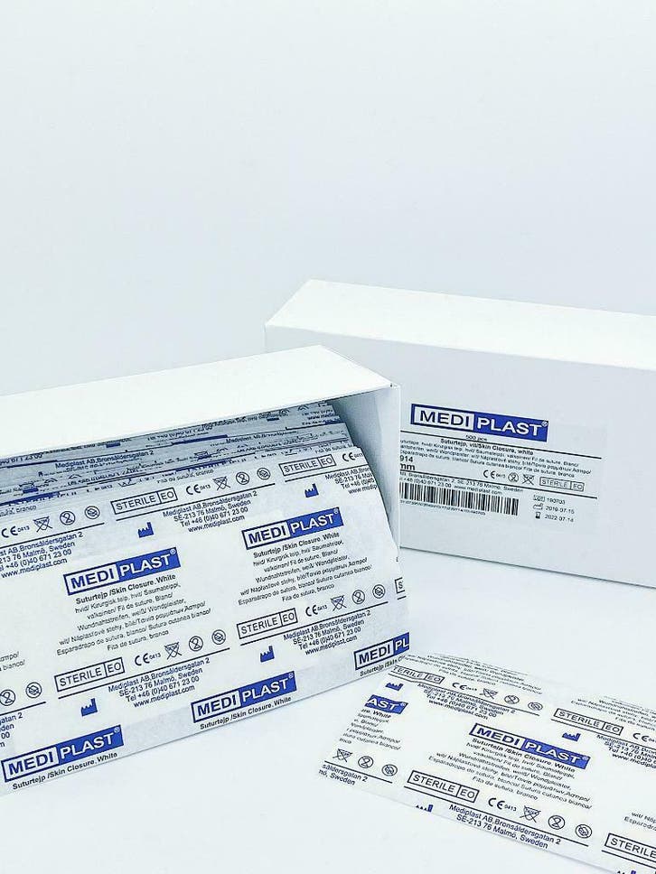 Mediplast Hechtstrips 6mm x 100mm - Steriele verpakking 10st, Diversen, Verpleegmiddelen, Nieuw, Ophalen of Verzenden