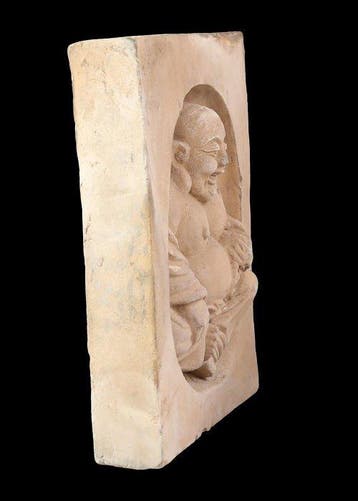 Oud-Chinees Terracotta Tegel met Lachende Boeddha, Antiek en Kunst