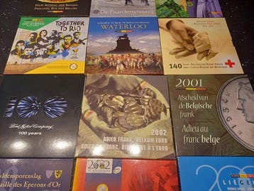 België. Year Set (BU) 2001/2018 (17 Sets), Postzegels en Munten
