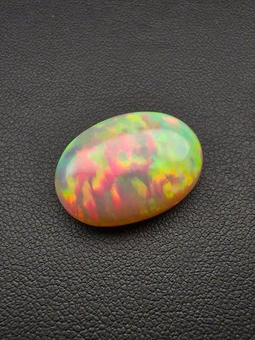 14.3cts Natural White Opal Top Quality | 4K video Cabochon -