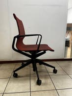 Vitra Physix Rood - Refurbished met 5 jaar garantie!, Verzenden, Zo goed als nieuw, Bureaustoel, Rood