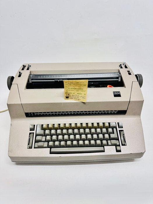 IBM - Selectric II - Typemachine - 1982, Consoles de jeu & Jeux vidéo, Consoles de jeu | Accessoires Autre