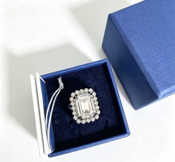 Swarovski - Figure - Swarovski crystal ring - Cristal, Métal
