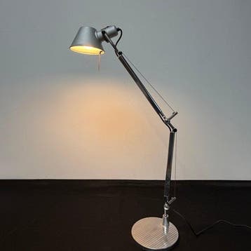 Artemide - Michele De Lucchi, Giancarlo Fassina - Tolomeo