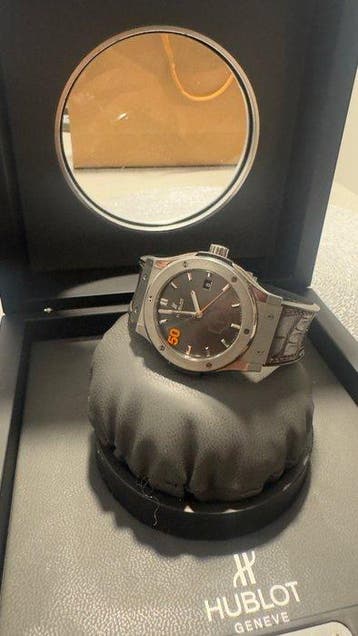 Hublot - Classic Fusion - 542.NX.7070.LR.EPO18 - Unisex -, Nieuw