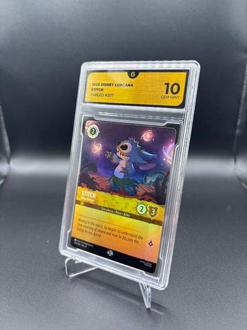 Disney - 1 Graded card - Disney Lorcana - Stitch FABLED 207, Verzamelen, Nieuw
