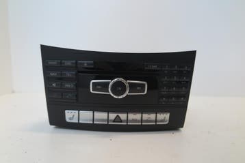 Radio Mercedes W212 A2129001826, Auto-onderdelen, Verzenden, Gebruikt