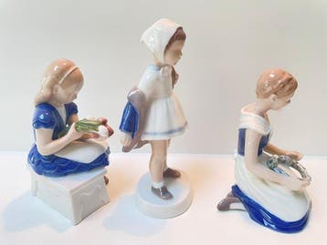 Bing & Grondahl - Figuur - Three porcelain girl figurines