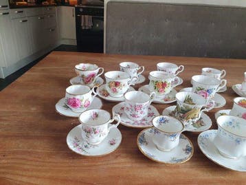 Royal Albert - Kop en schotel (17) - Koffiekopjes -