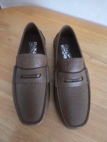 Salvatore Ferragamo - Mocassins - Maat: EU 40.5 - Nieuw in