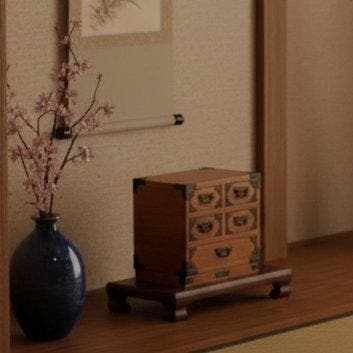 Japanse tansu-kist met vijf lades en ijzeren beslag —