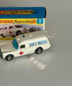 Matchbox 1:64 - Modelauto - Mercedes-Benz Binz Ambulance, Nieuw