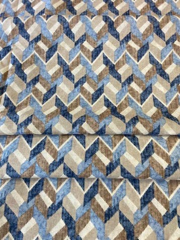 Exclusieve stof met geometrische patronen in dubbele hoogte,